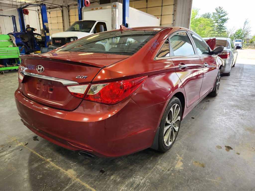 Used Right Tail Light Assembly fits: 2013 Hyundai Sonata VIN C 8th digit quarter