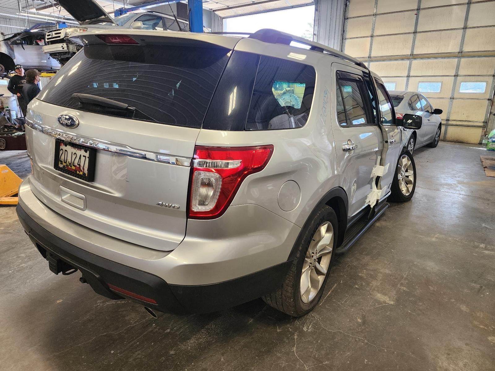 Used Left Tail Light Assembly fits: 2012 Ford Explorer w/o police package red le