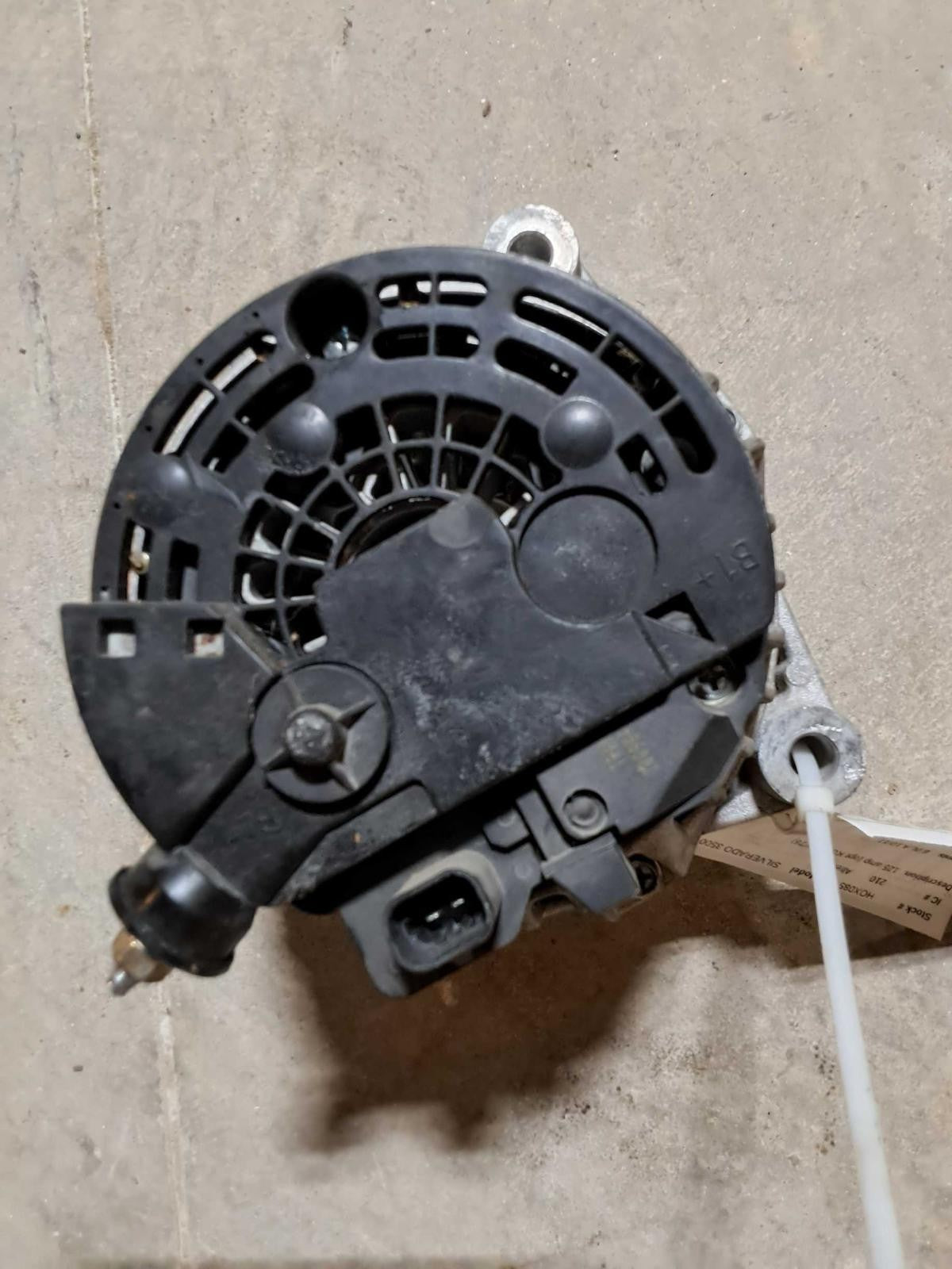 Used Alternator fits: 2012 Chevrolet Silverado 3500 pickup 125 amp Grade C