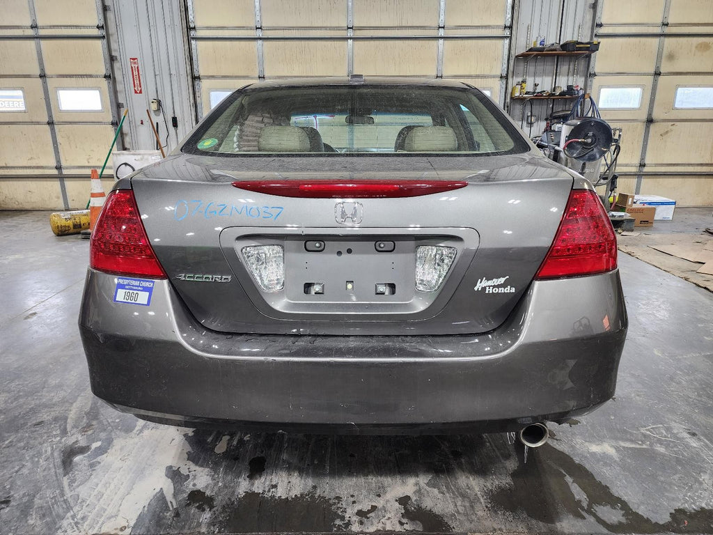 Used Left Tail Light Assembly fits: 2007 Honda Accord Sdn VIN M 5th digit Left G