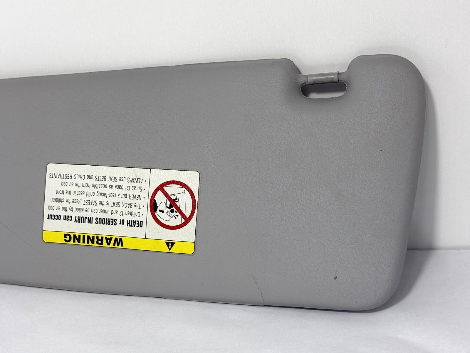 2001-2005 BMW 330i E46 SUN VISOR SHADE RIGHT PASSENGER SIDE LEATHER OEM