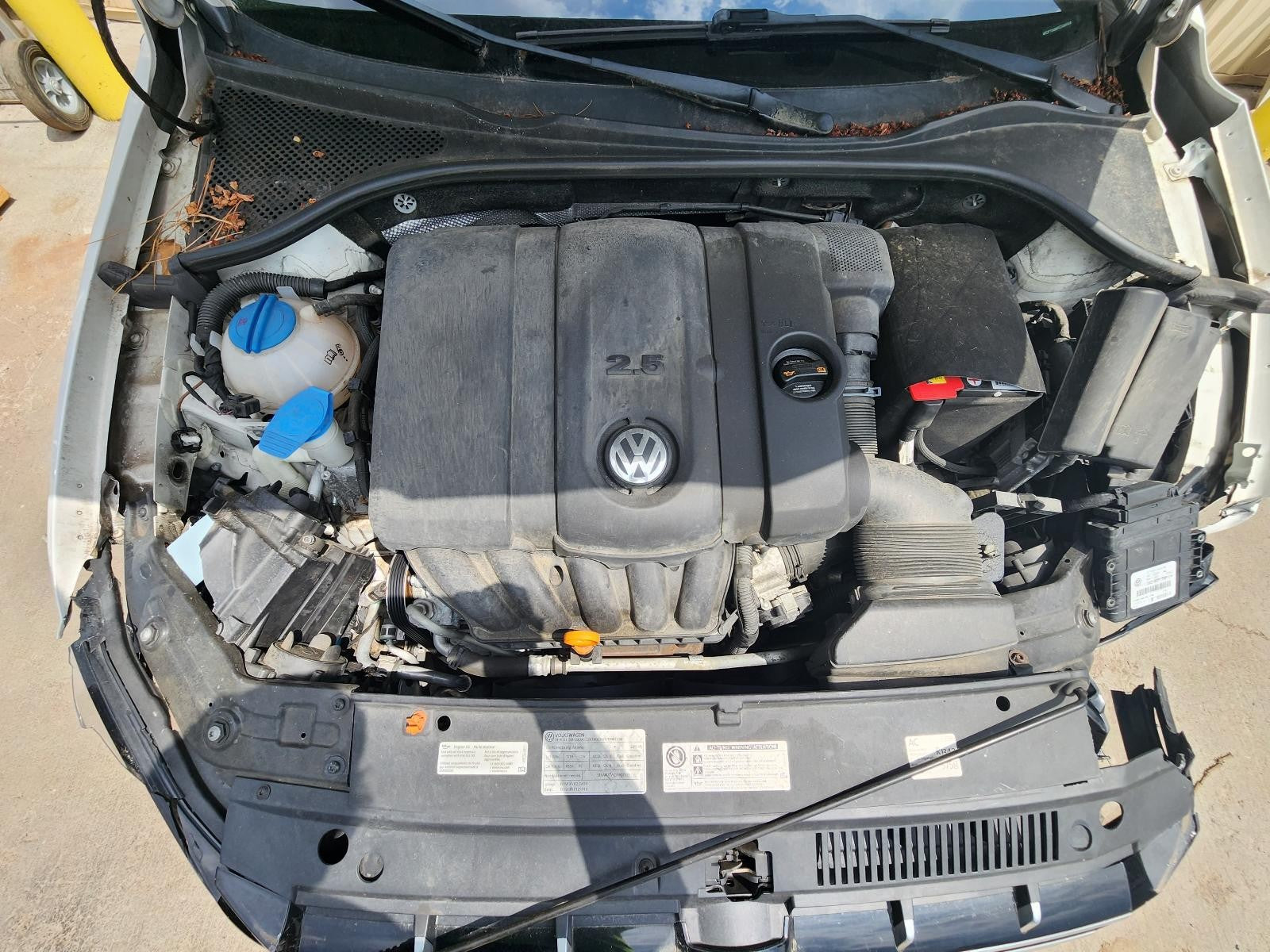 Used Engine Coolant Reservoir fits: 2013 Volkswagen Passat  Grade A