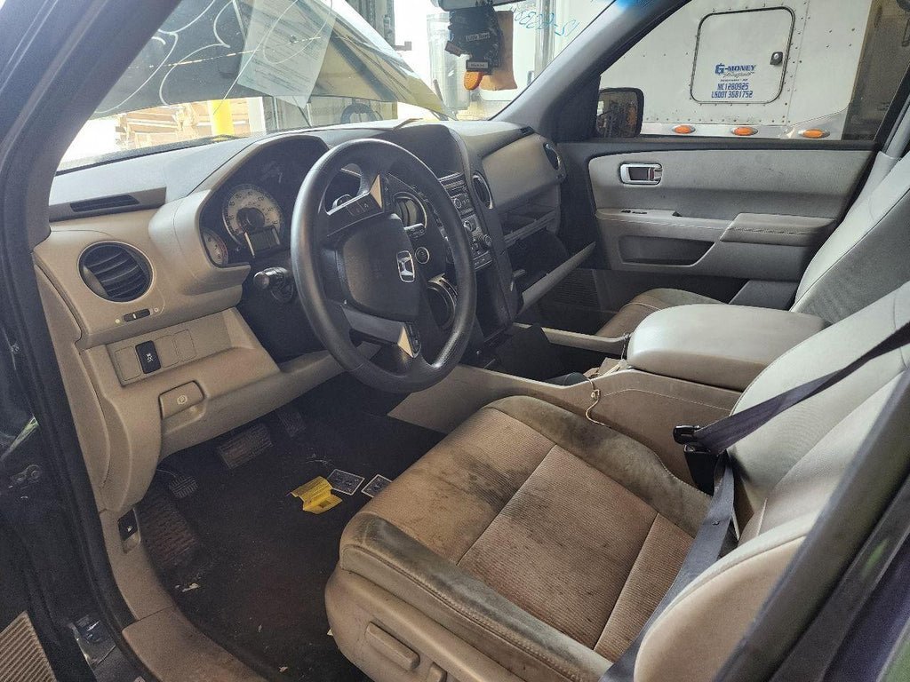 Used Left Door Mirror fits: 2012 Honda Pilot Power heated w/o turn signals paint