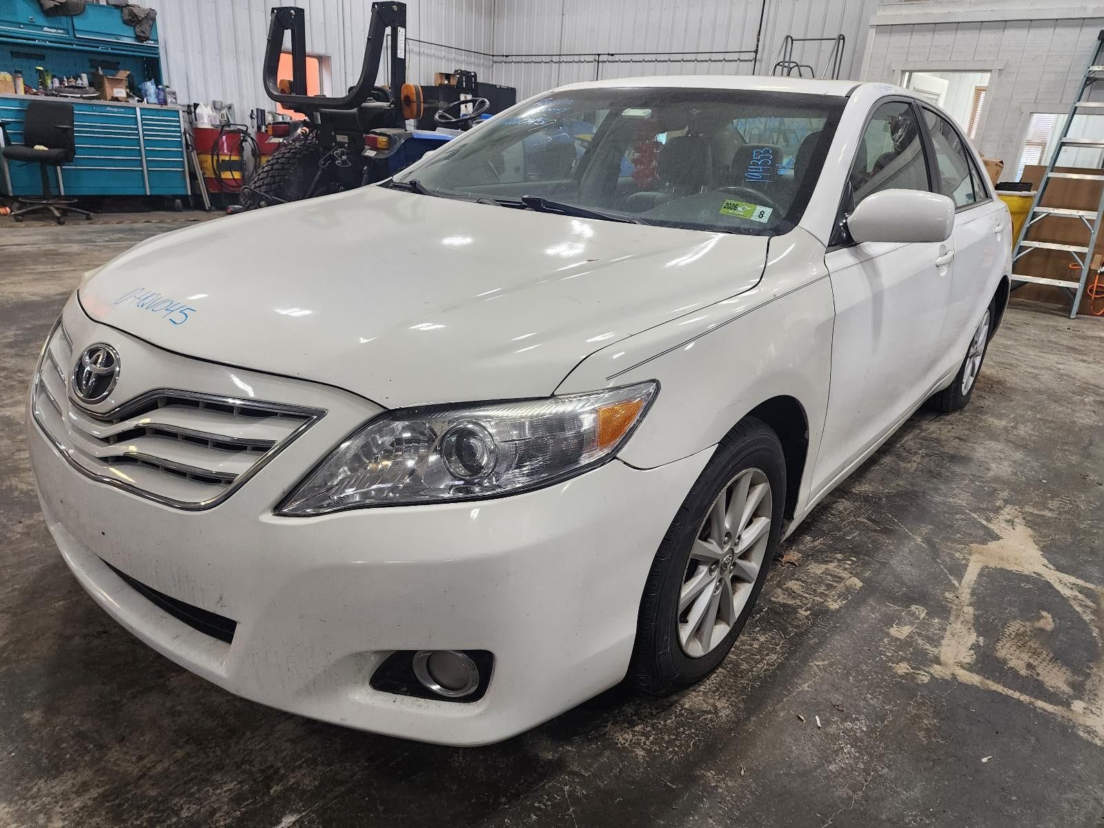 Used Left Headlight Assembly fits: 2010 Toyota Camry Base L. North America built