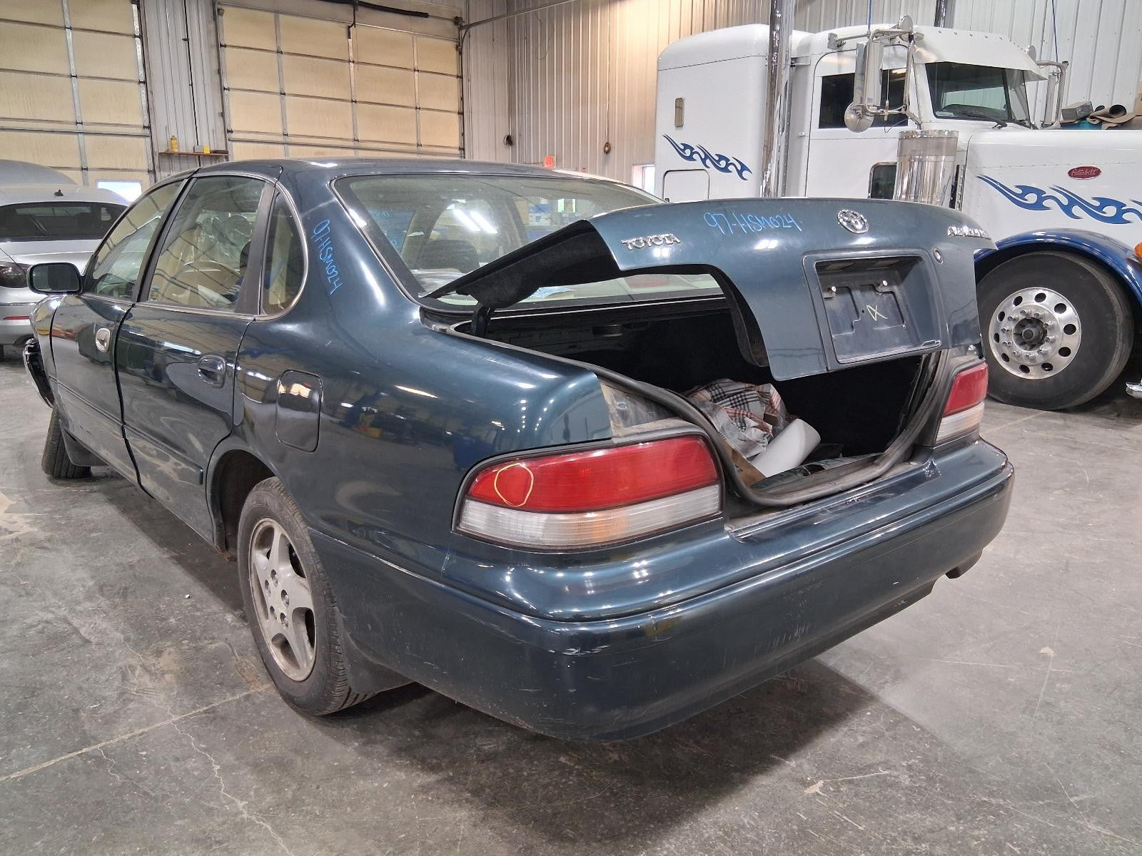 Used Engine Control Module (ECM) fits: 1997 Toyota Avalon Electronic Control Mod