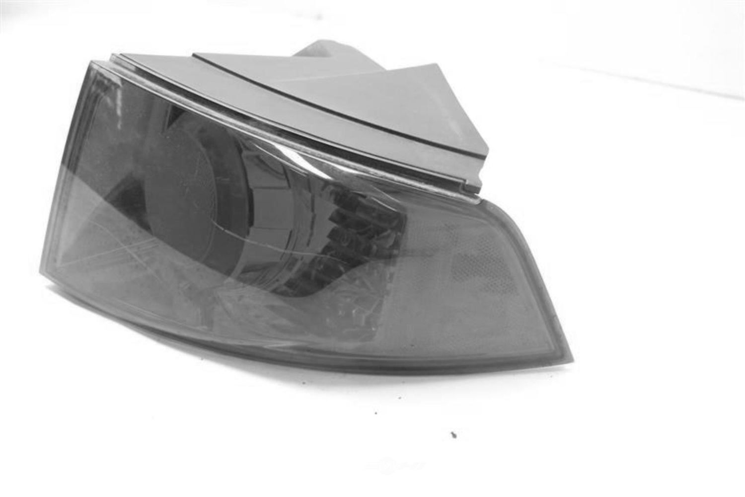 Used Right Tail Light Assembly fits: 2007 Acura Rdx quarter panel mounted Right