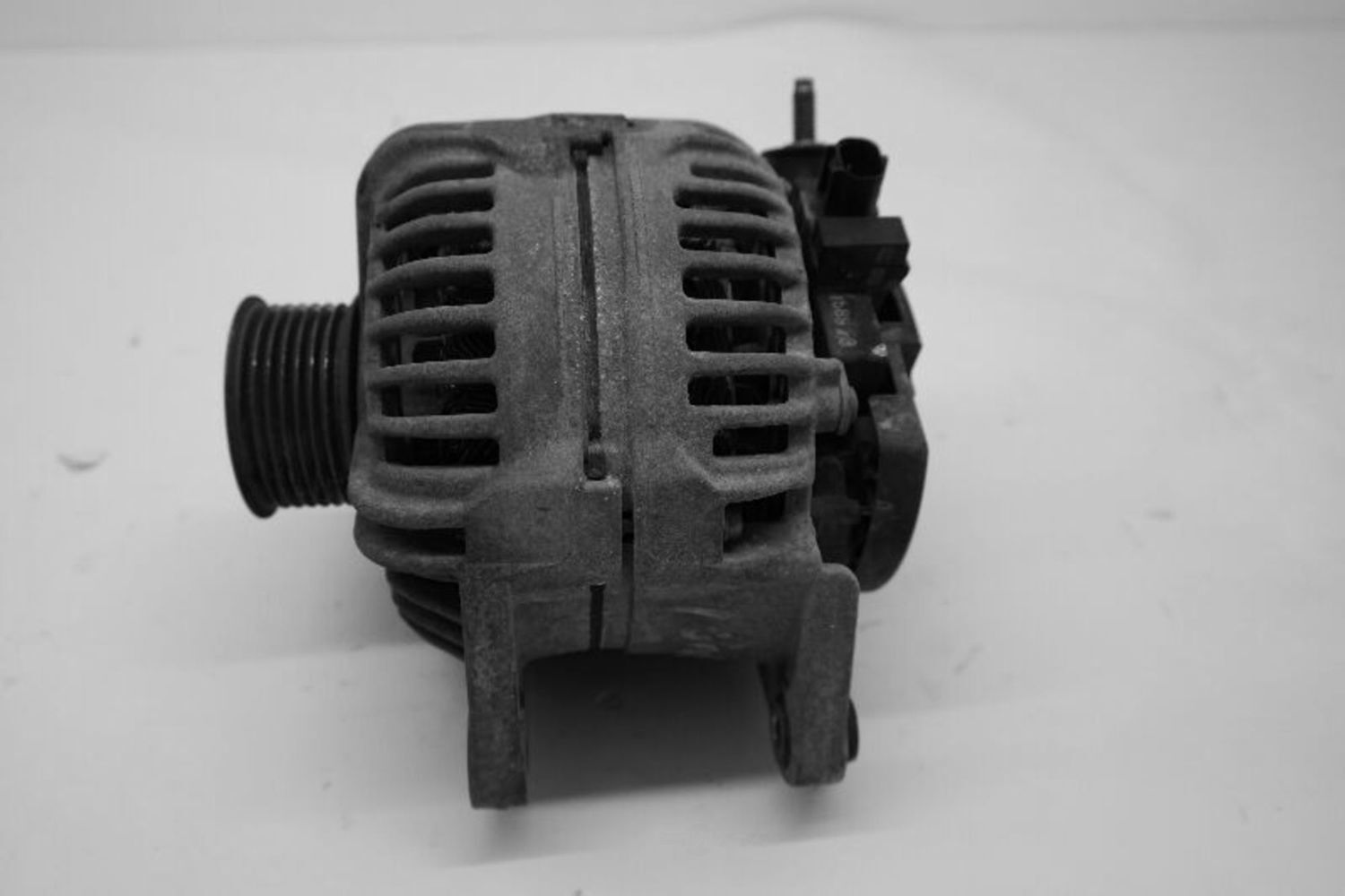 Used Alternator fits: 2004 Dodge 1500 PICKUP 5.7L 136 amp Grade A
