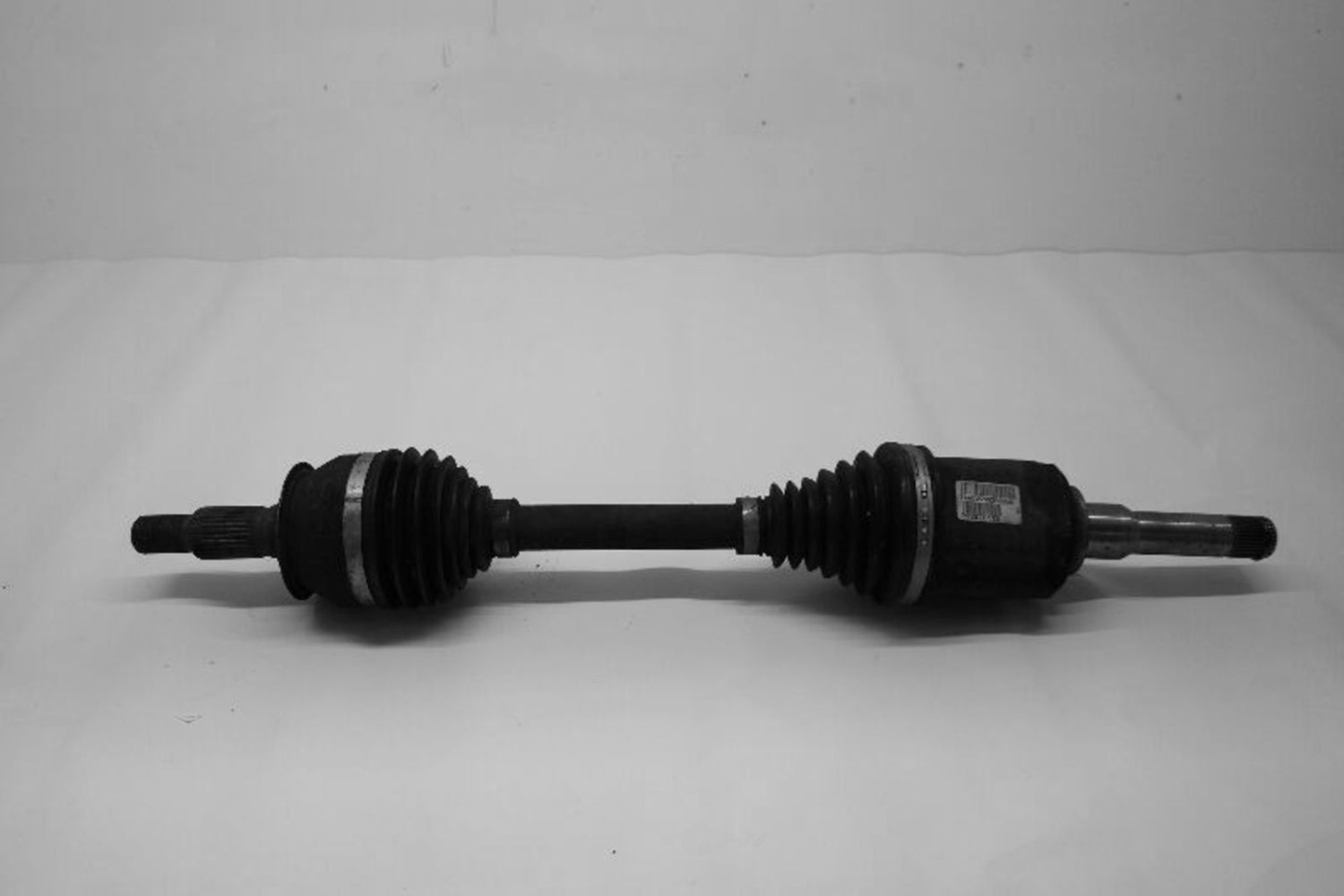 Used Front Left Drive Axle Shaft fits: 2015 Chevrolet Malibu Front Axle VIN 1 4t