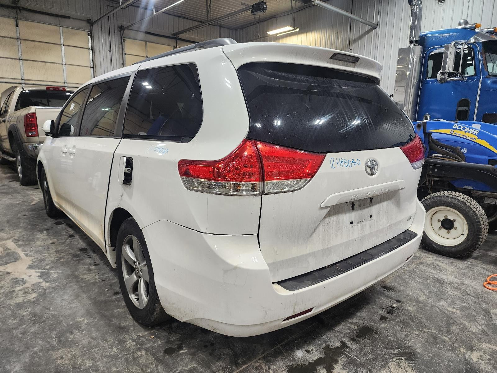 Used Left Upper Tail Light Assembly fits: 2012 Toyota Sienna quarter panel mount