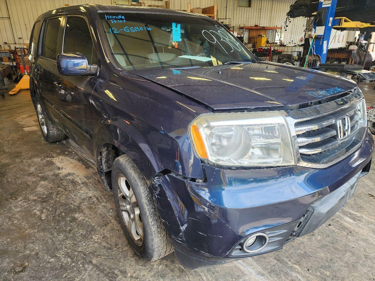 Used Left Door Mirror fits: 2012 Honda Pilot Power heated w/o turn signals paint