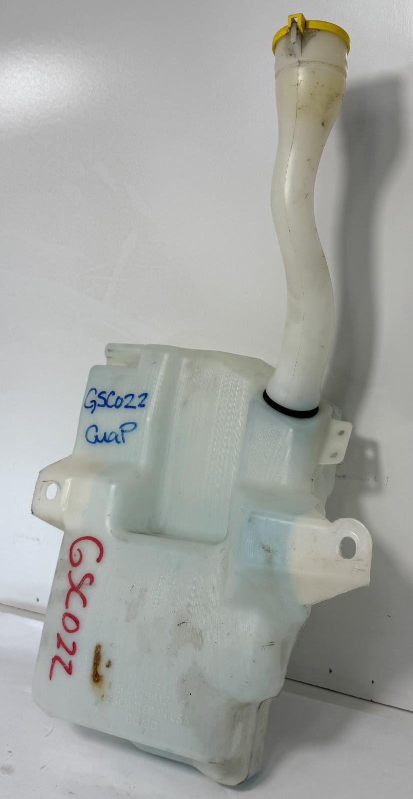 2015-2019 FORD ESCAPE WINDSHIELD WASHER RESERVOIR BOTTLE OEM