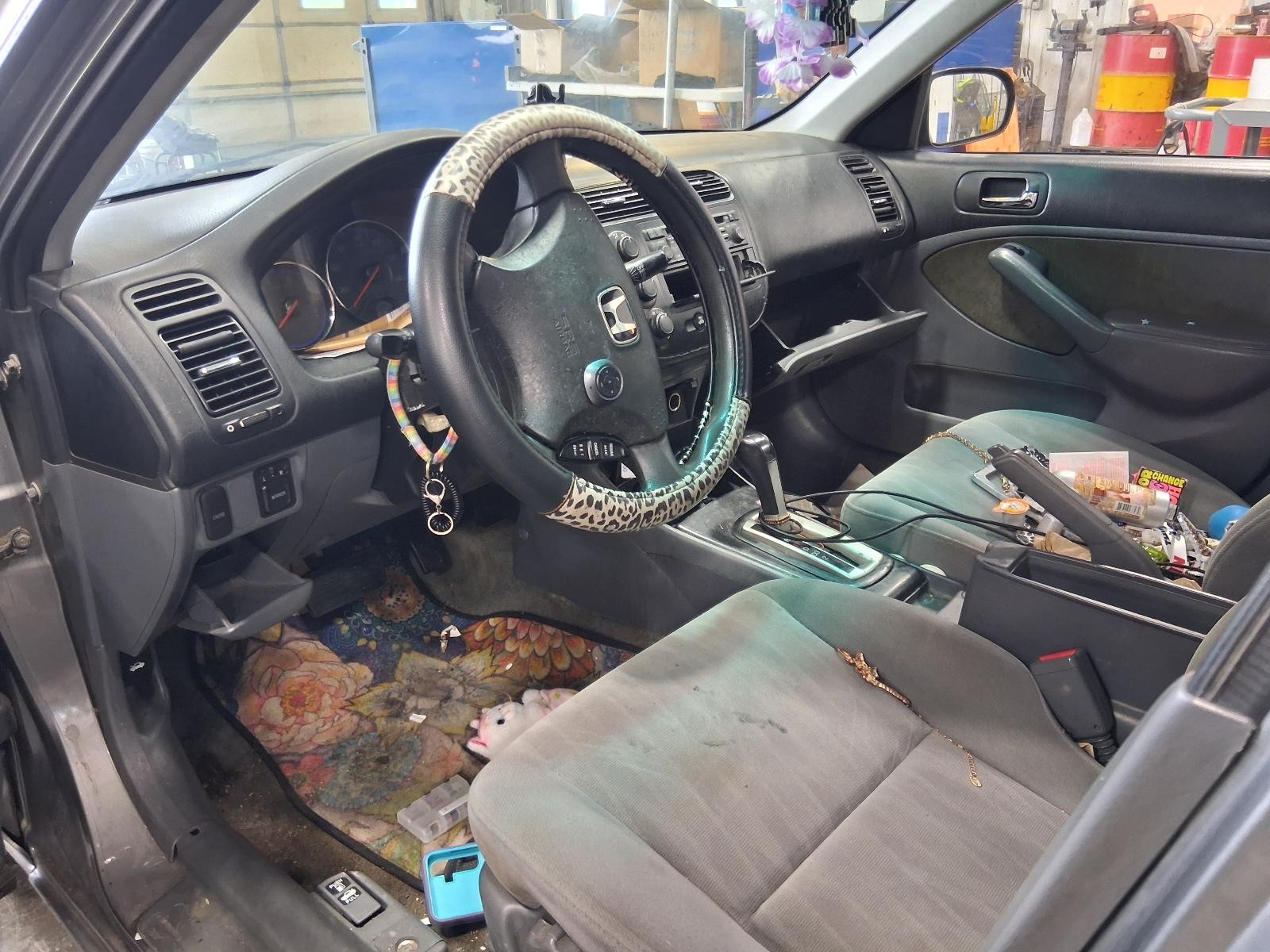 Used Left Tail Light Assembly fits: 2005 Honda Civic Sdn quarter panel mounted L