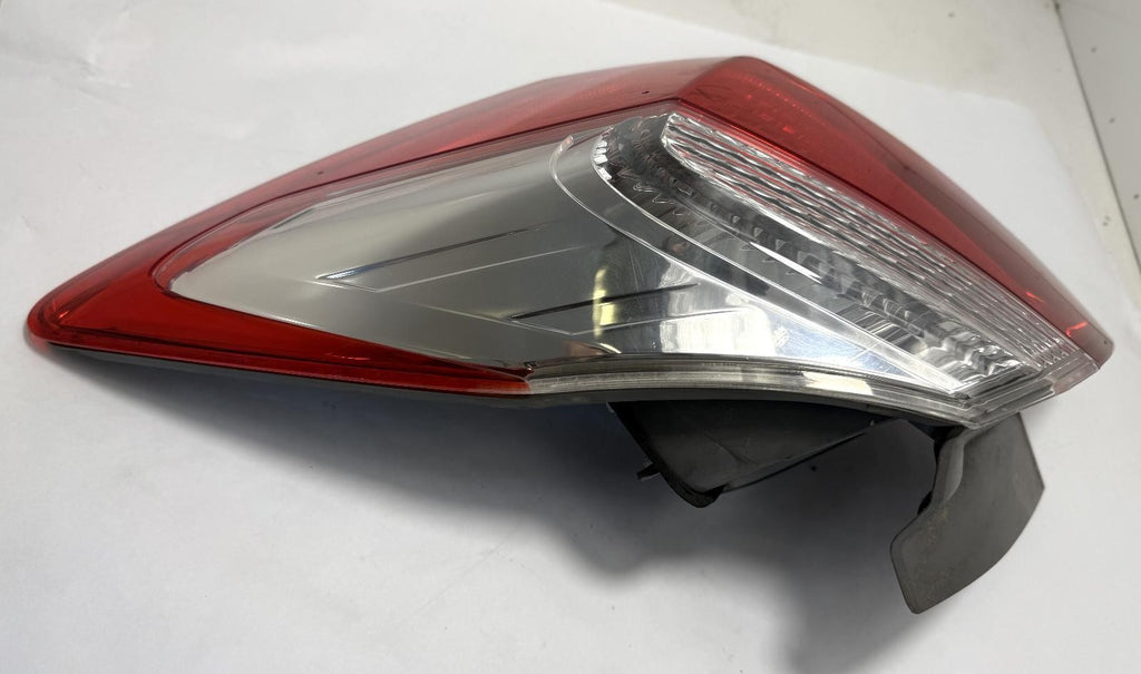 2013-2015 HONDA ACCORD TAILLIGHT RIGHT PASSENGER SIDE OEM