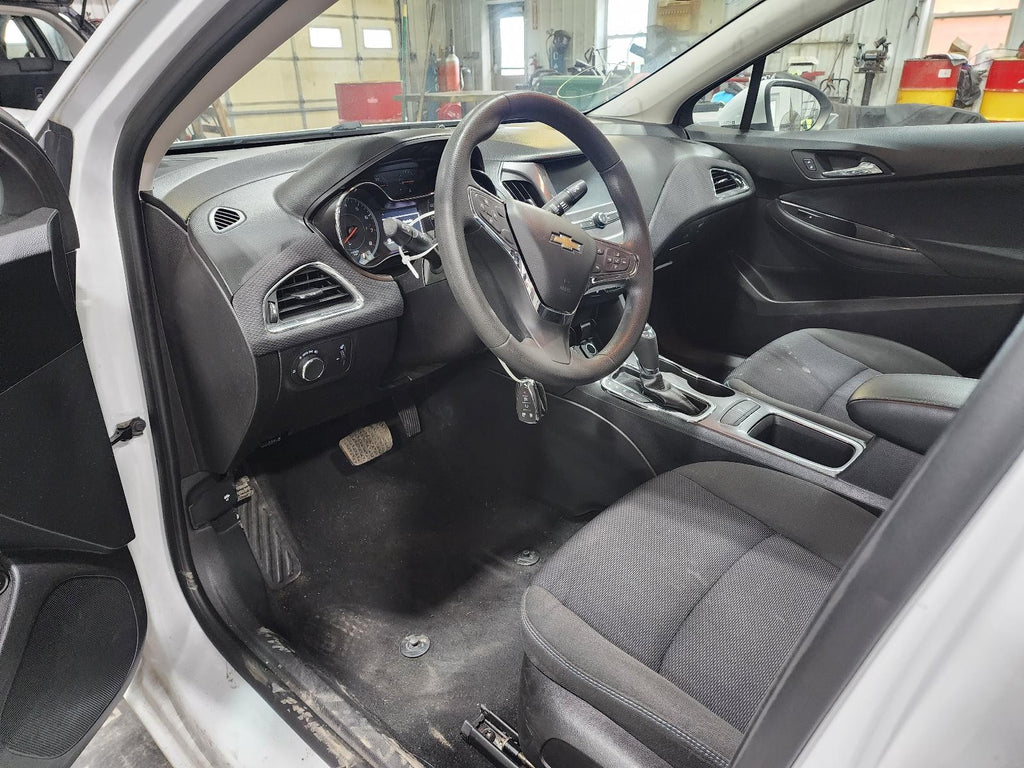 Used Starter Motor fits: 2016 Chevrolet Cruze VIN B 4th digit New Style AT Grade
