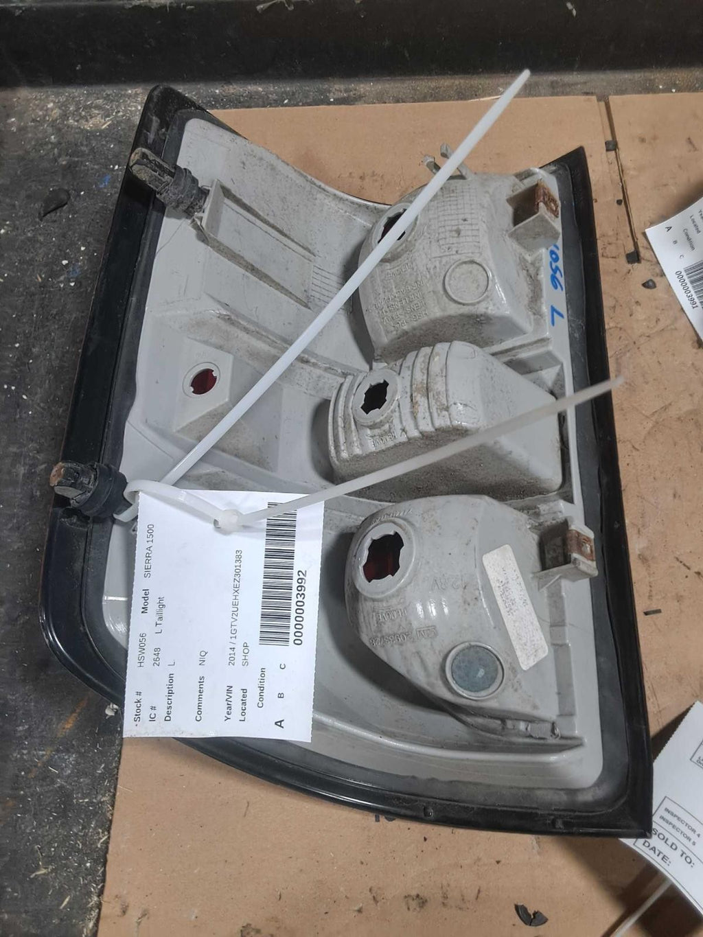 Used Left Tail Light Assembly fits: 2014 Gmc Sierra 1500 pickup Pickup with box