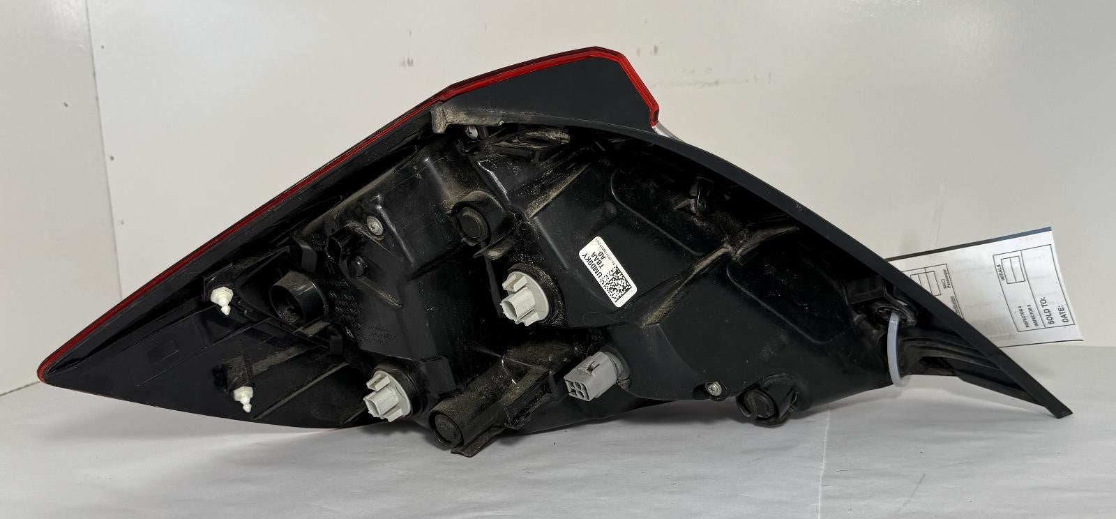 Used Right Tail Light Assembly fits: 2020 Honda Civic Sedan quarter mounted Righ