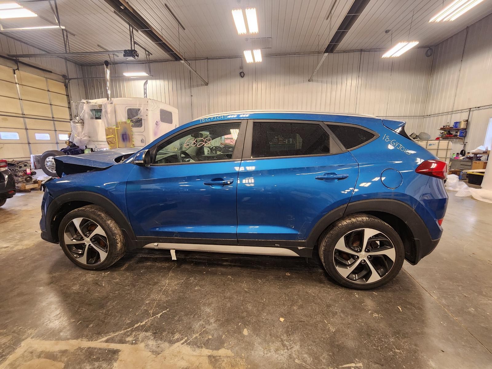 Used Front Left Seat Front fits: 2018 Hyundai Tucson bucket air bag gasoline clo