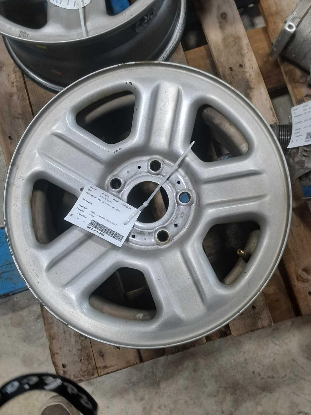 Used Wheel fits: 2016 Jeep Wrangler 16x7 steel Grade A