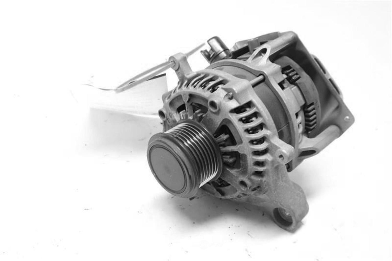 Used Alternator fits: 2016 Honda Cr-v  Grade A