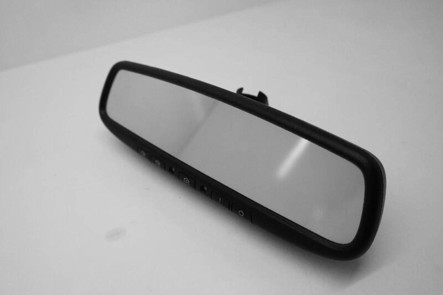Used Front Center Interior Rear View Mirror fits: 2016 Nissan Altima automatic d
