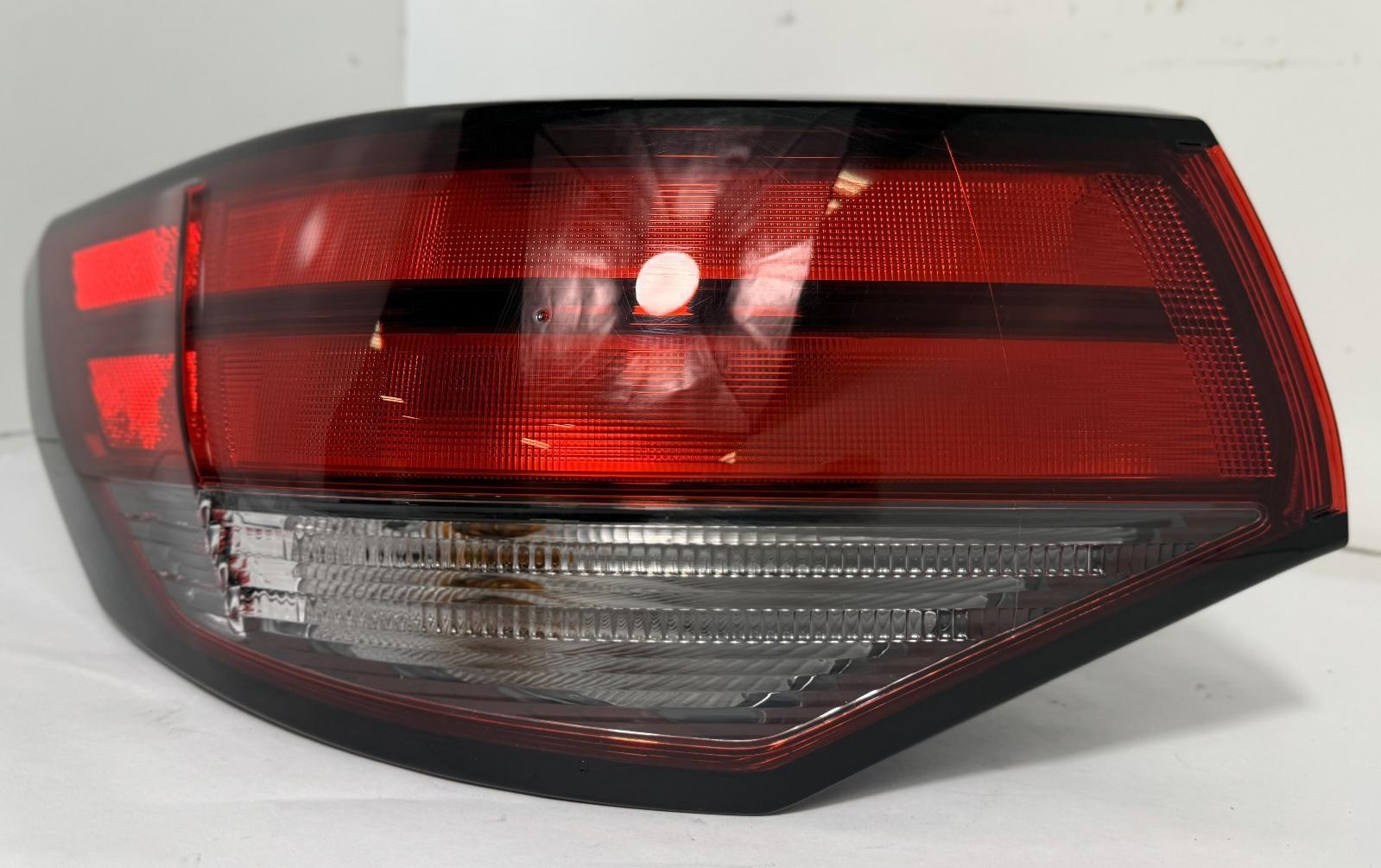 2020-2025 NISSAN SENTRA TAILLIGHT LEFT SIDE QUARTER PANEL MOUNTED OEM