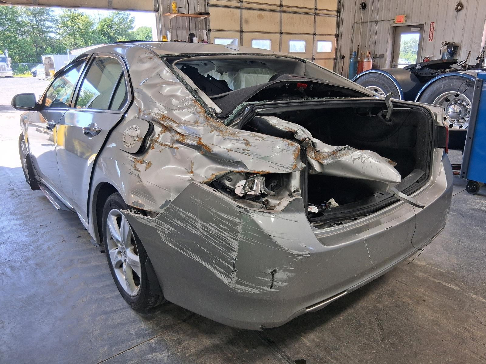 Used Rear Left Door Window Regulator Rear fits: 2010 Acura Tsx electric assembly
