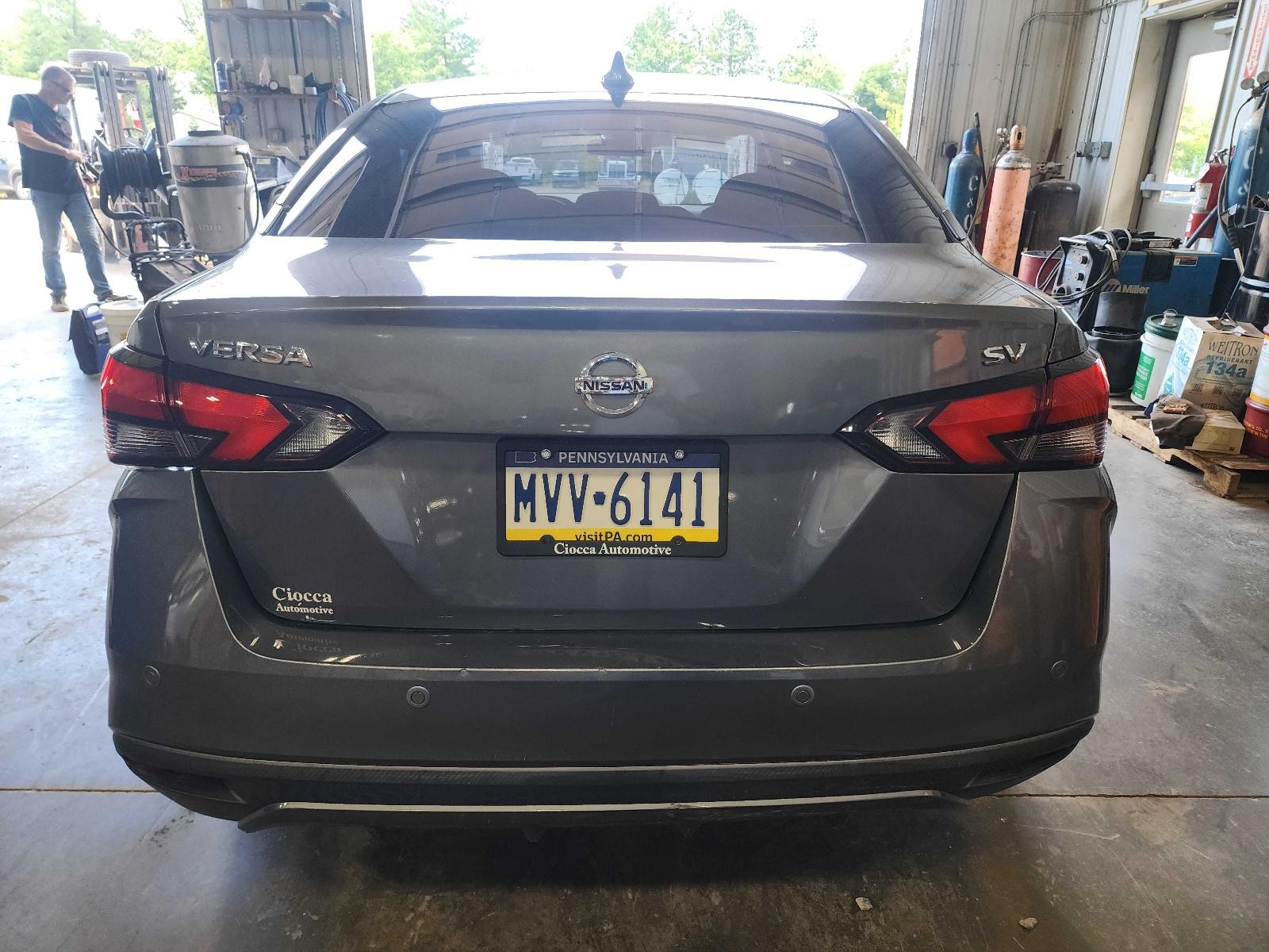 Used Right Sun Visor fits: 2020 Nissan Versa without illumination Right Grade A