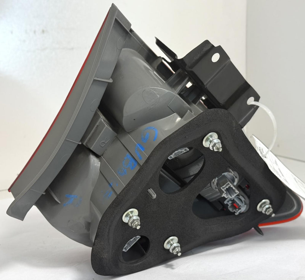 2009-2011 HONDA CIVIC TAILLIGHT RIGHT SIDE QUARTER MOUNT SEDAN OEM