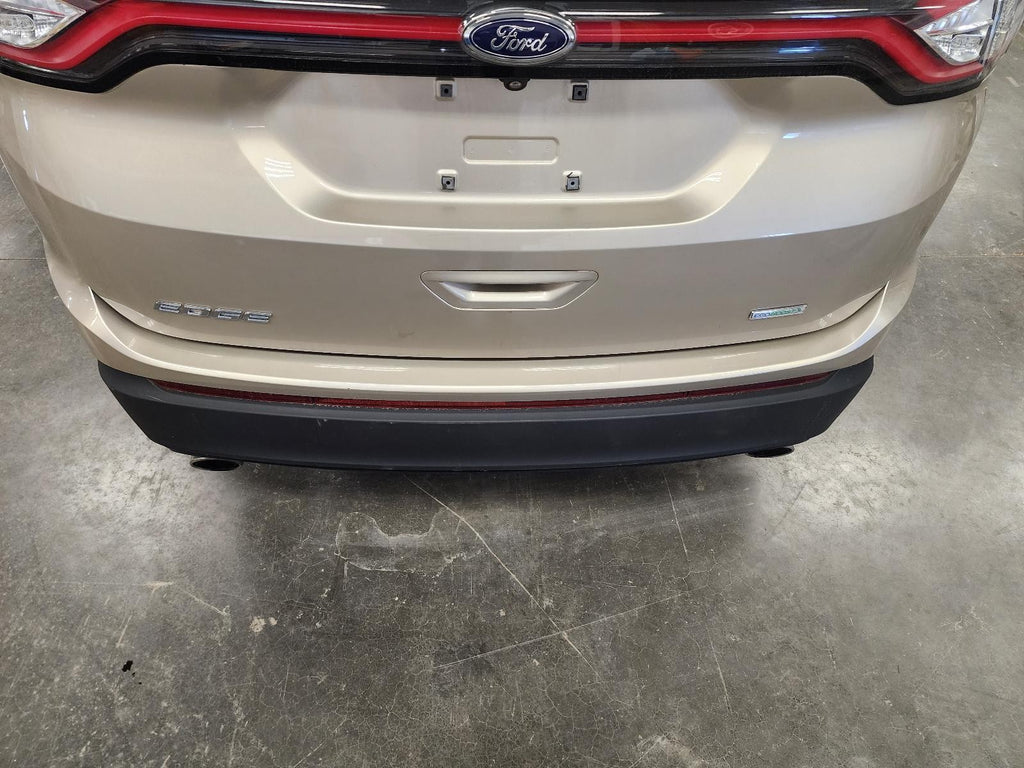 Used Rear Bumper Assembly Rear fits: 2018 Ford Edge SE Rear Grade A