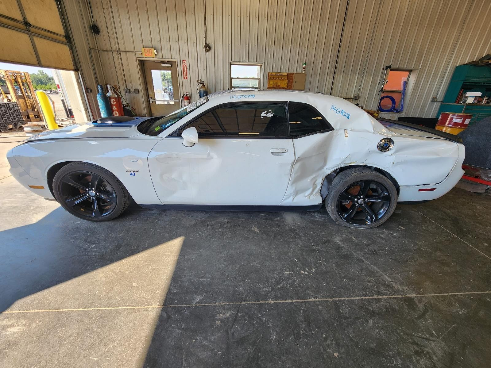 Used Wheel fits: 2014 Dodge Challenger 20x8 5 spoke painted black Grade A