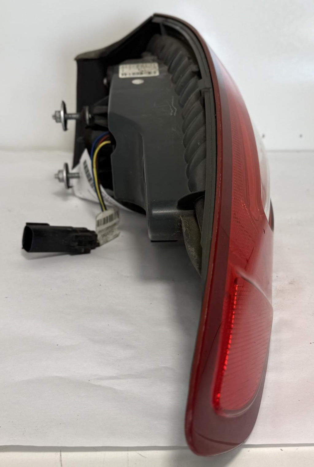 2013-2016 FORD FUSION TAILLIGHT LEFT SIDE LED QUARTER PANEL MOUNTED OEM