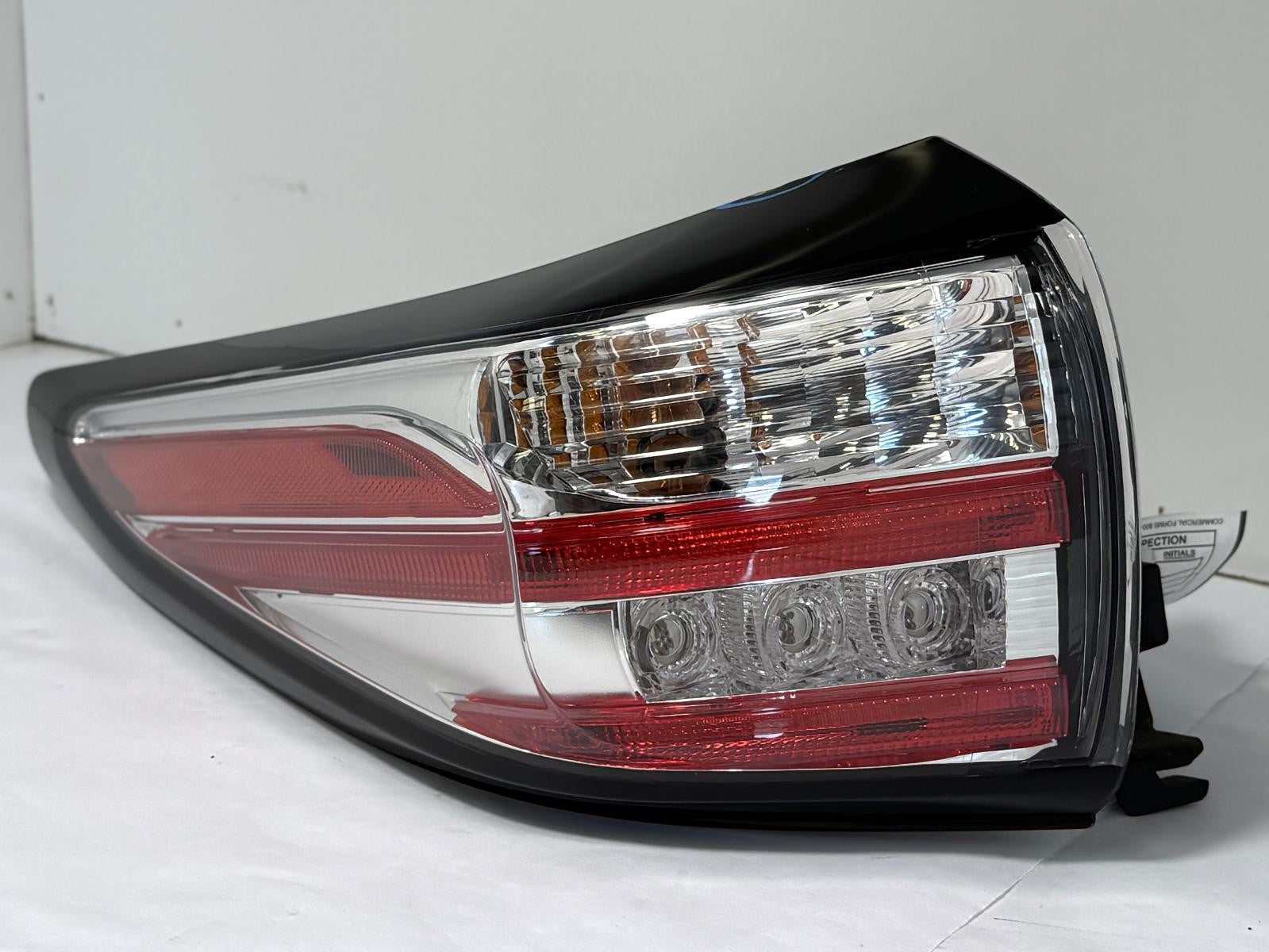 2016-2018 NISSAN MURANO TAILLIGHT LEFT DRIVER SIDE OEM 