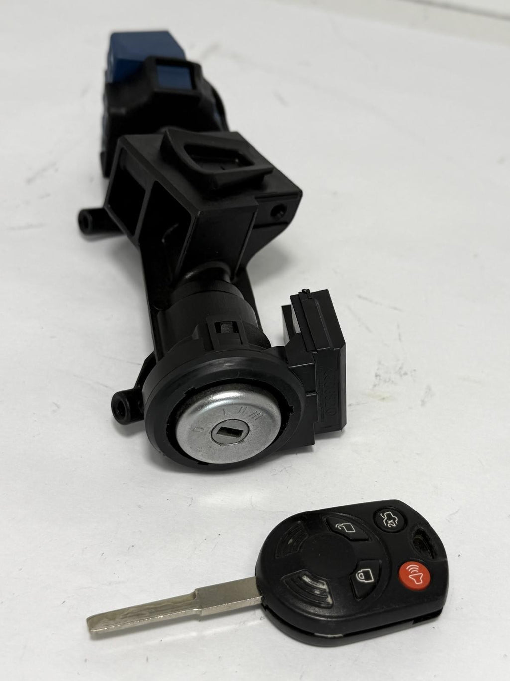 2000-2016 FORD FOCUS IGNITION SWITCH COLUMN WITH KEY OEM