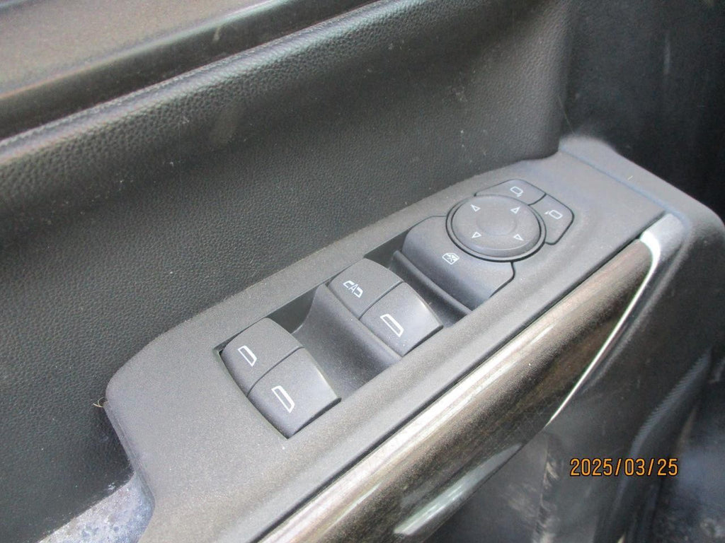 Used Front Right Door Window Regulator Front fits: 2020 Chevrolet Silverado 1500