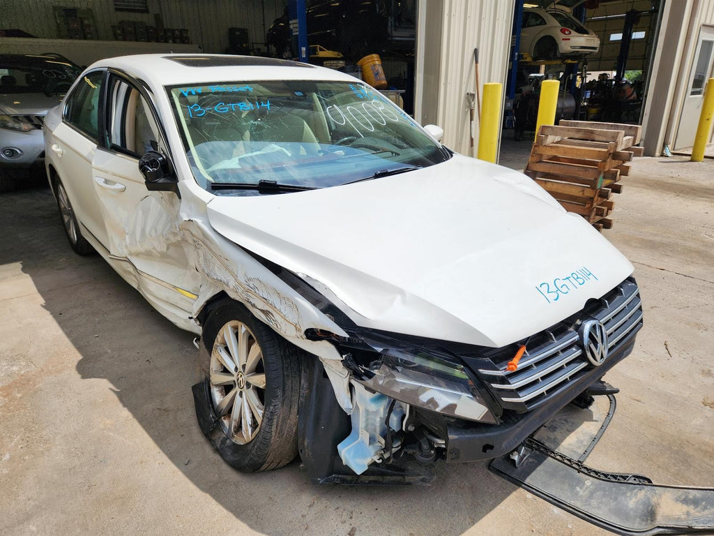 Used Engine Coolant Reservoir fits: 2013 Volkswagen Passat  Grade A