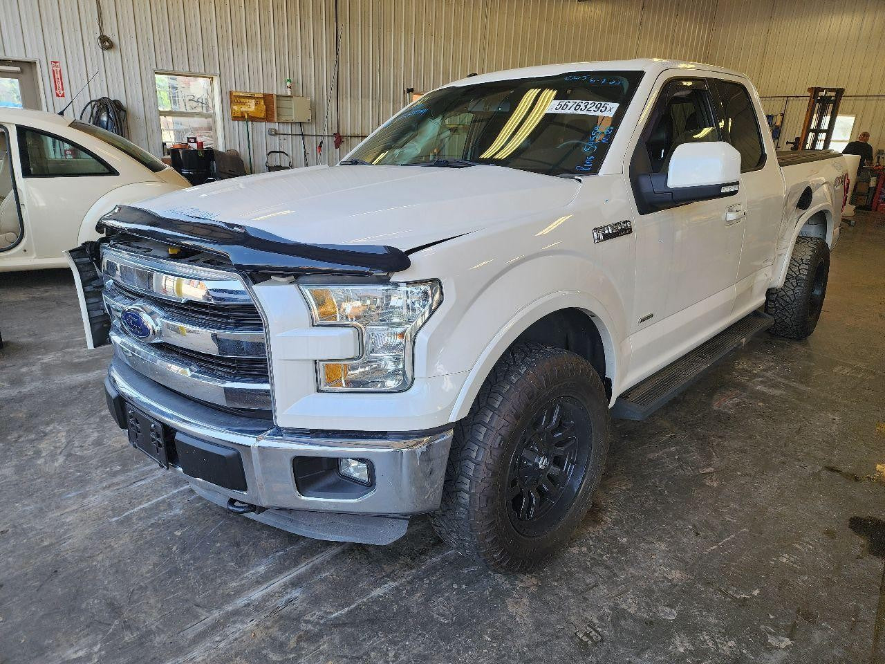 Used Left Tail Light Assembly fits: 2015 Ford F150 PICKUP Styleside LED w/blind