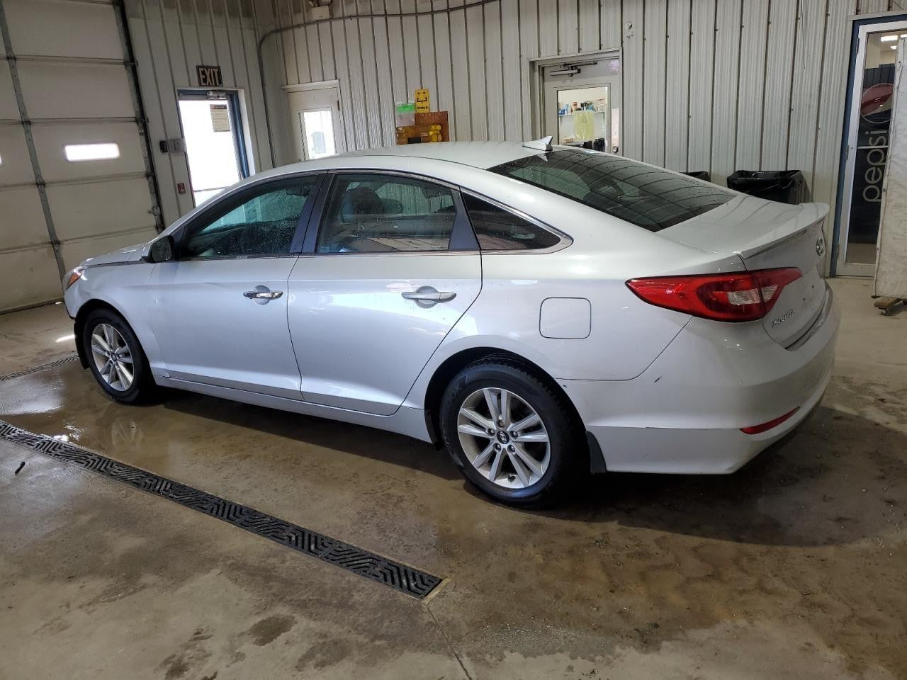 Used Front Left Door Window Regulator Front fits: 2015 Hyundai Sonata electric V