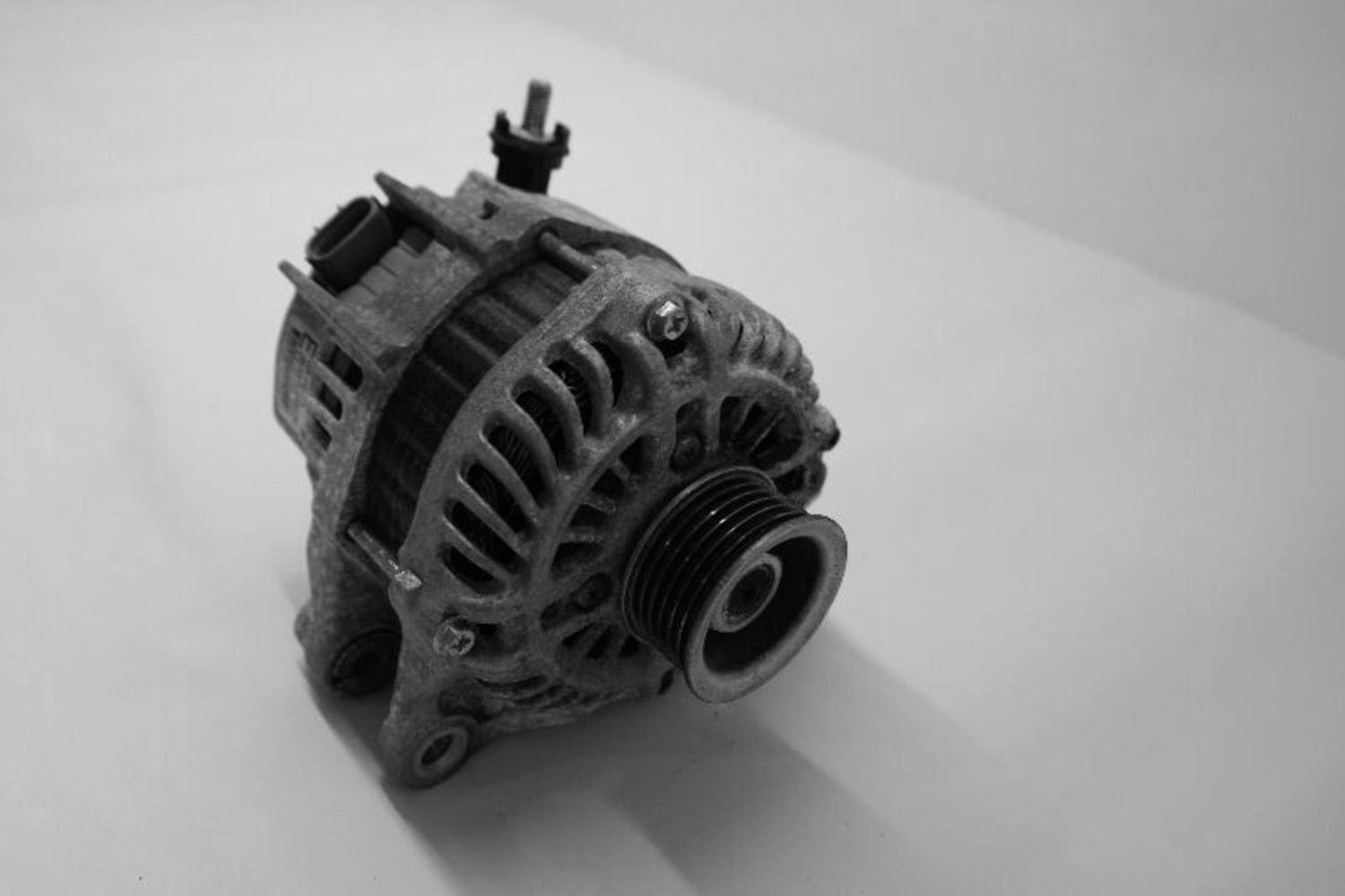 Used Alternator fits: 2015 Mazda CX-5 w/o regenerative braking Grade A