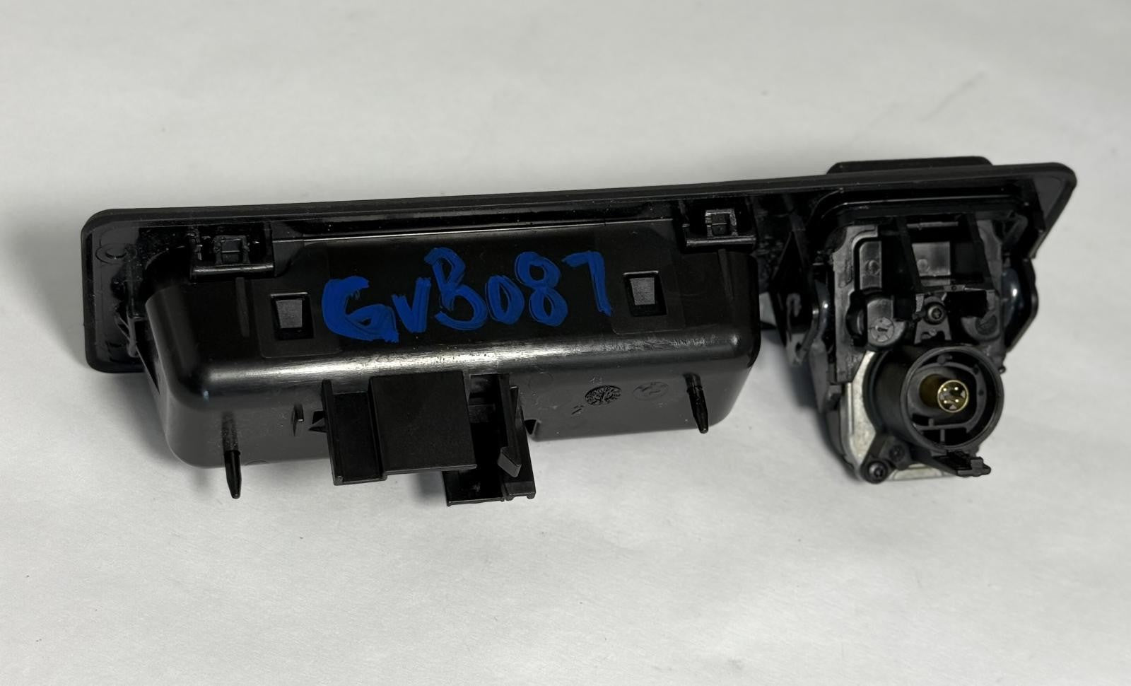 2011-2014 BMW X3 BACKUP REAR VIEW CAMERA W/ TRUNK LID HANDLE OEM