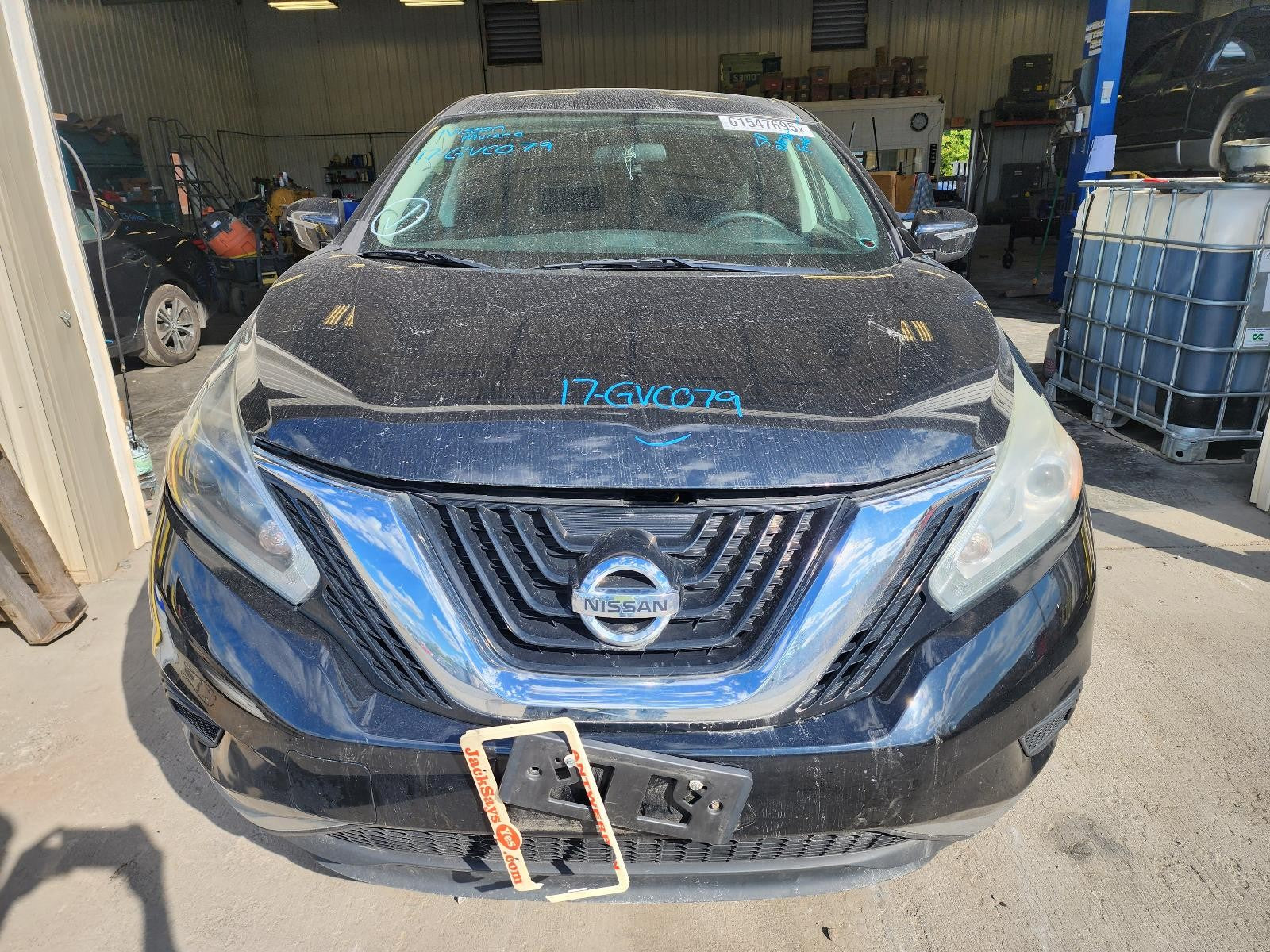 Used Right Headlight Assembly fits: 2017 Nissan Murano halogen black upper housi