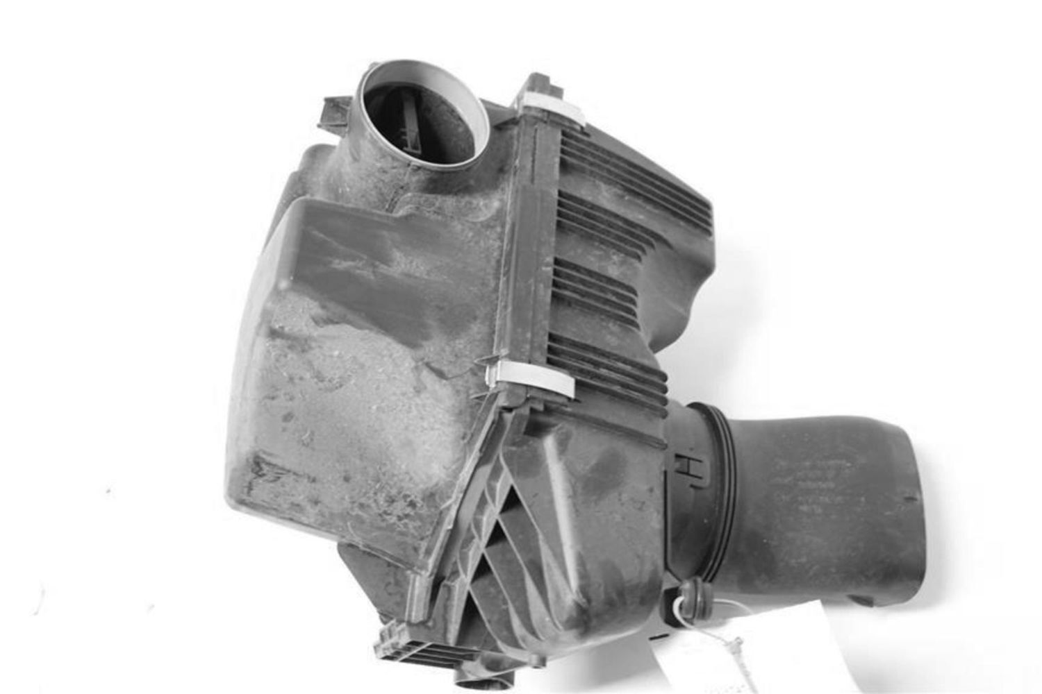 Used Air Cleaner Assembly fits: 2013 Bmw X3 gasoline 2.0L 28i RWD Grade A