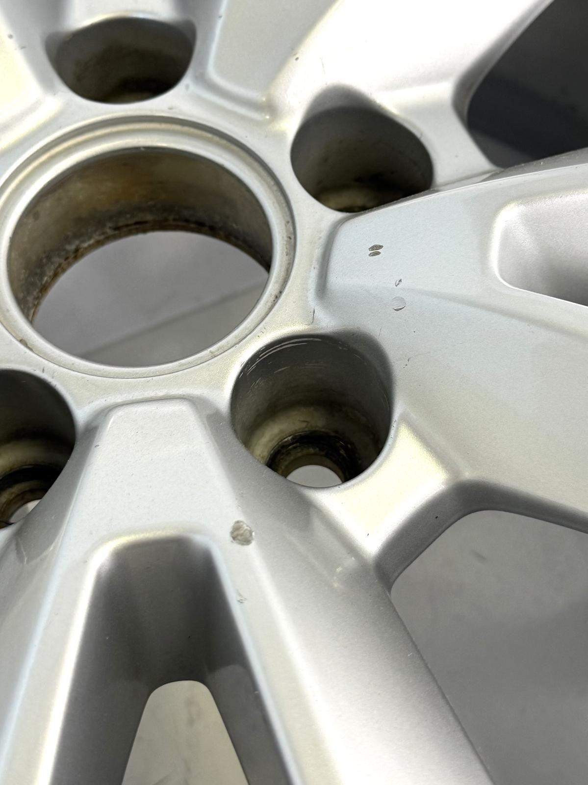 Used Wheel fits: 2013 Audi A5 18x8 alloy Grade A