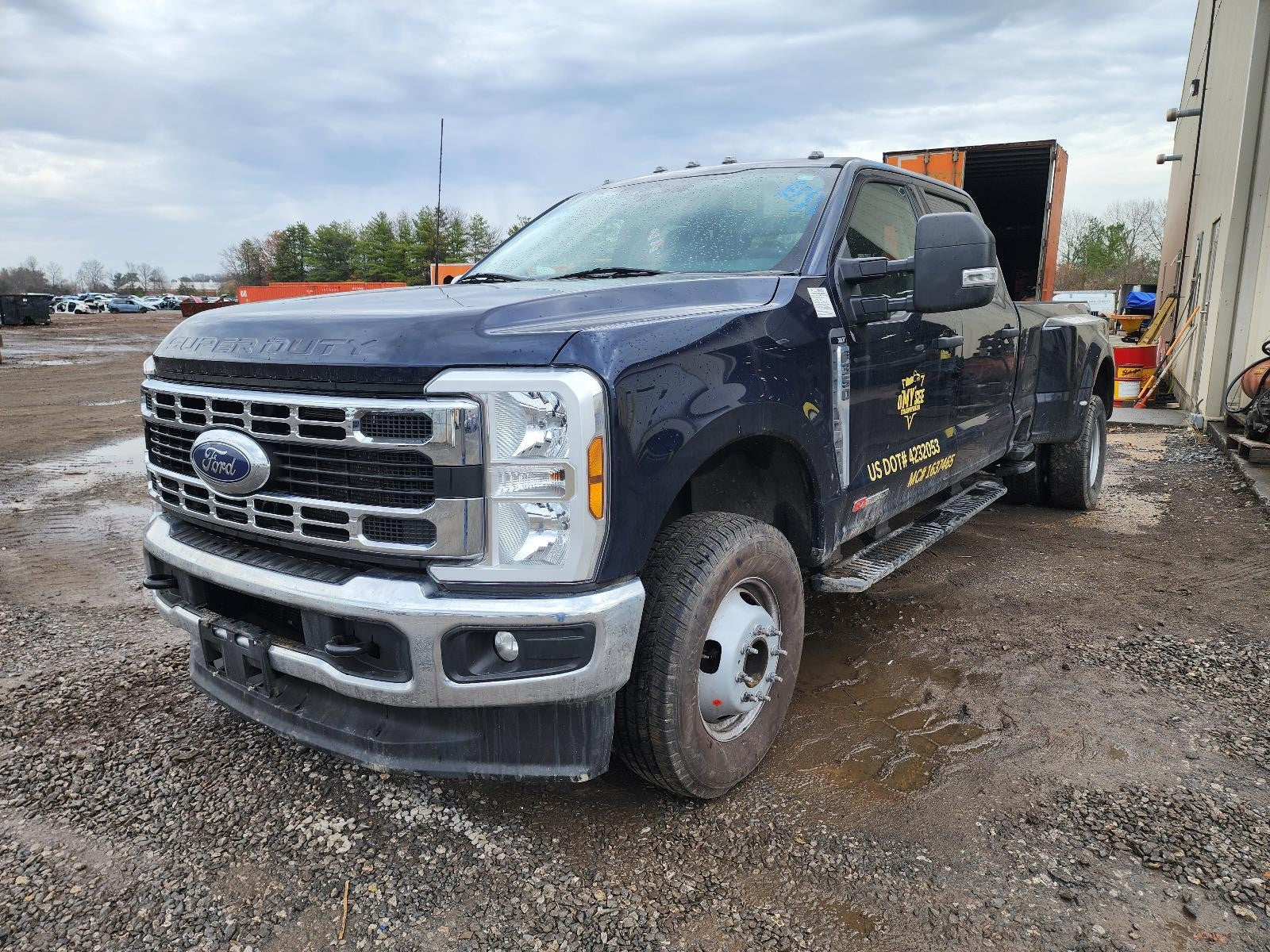 Used Front Center Infotainment Display fits: 2024 Ford F350SD PICKUP front cente