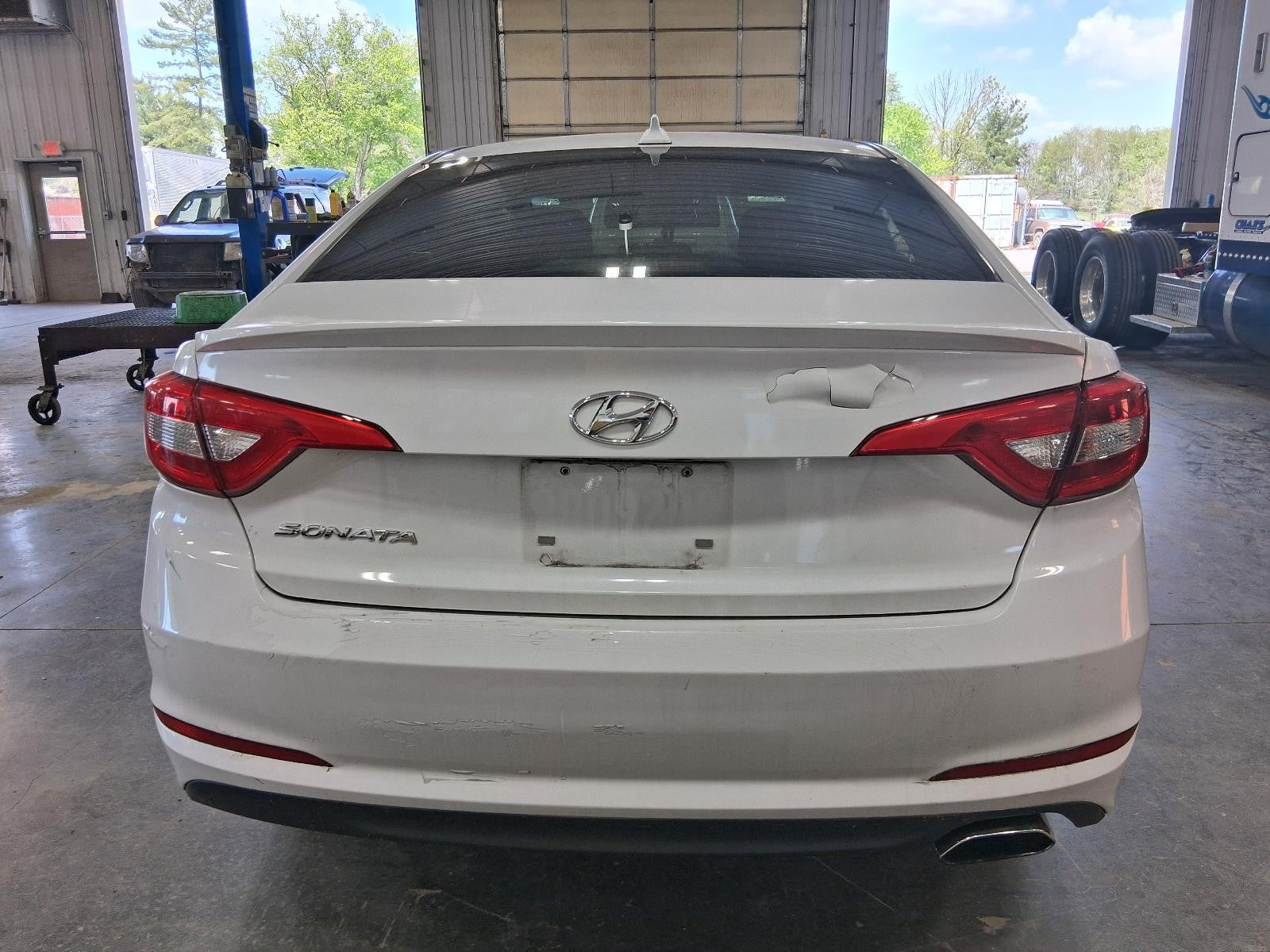 Used Rear Bumper Reinforcement Rear fits: 2016 Hyundai Sonata VIN 2 5th digit Re