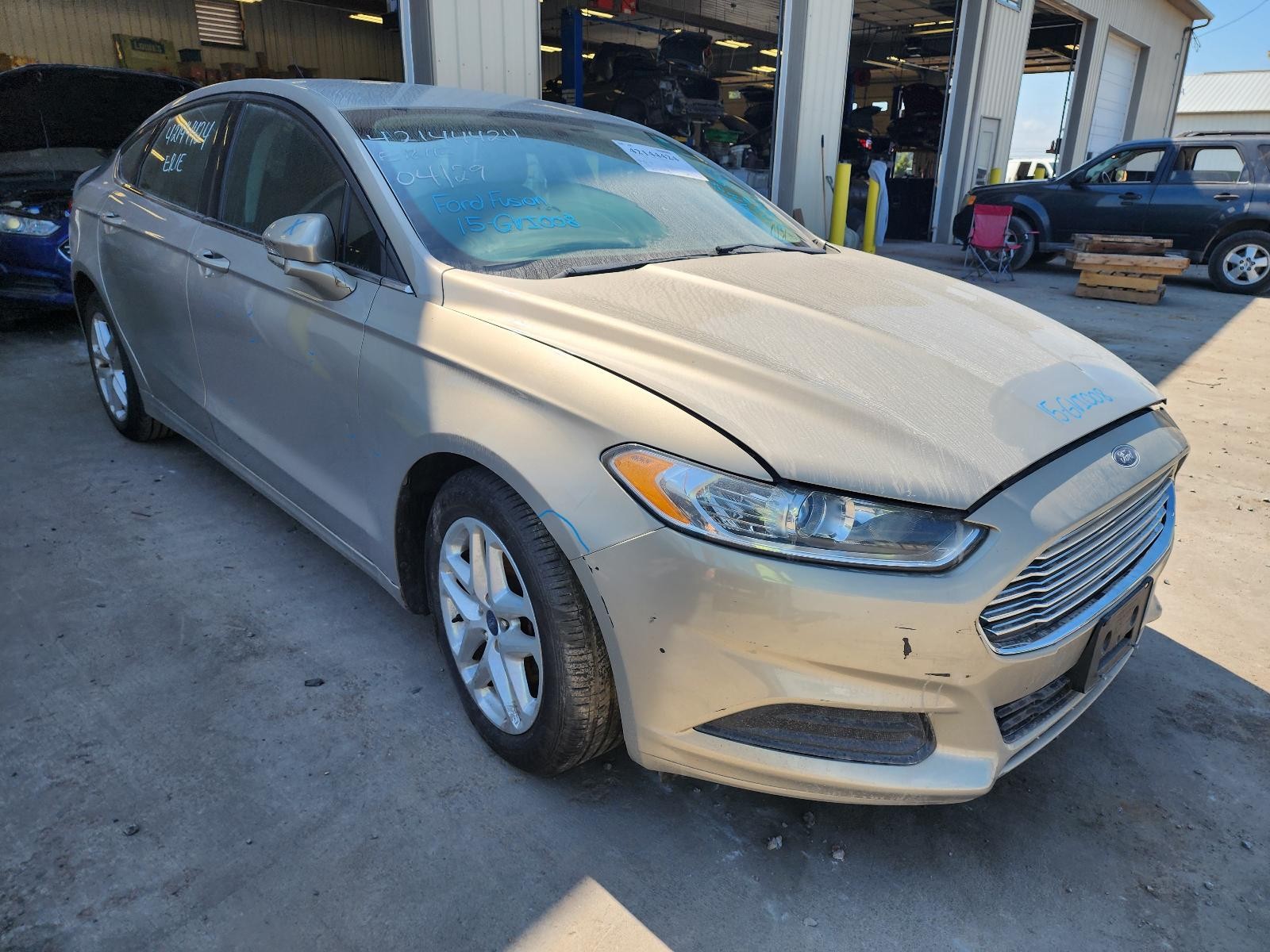 Used Left Door Mirror fits: 2015 Ford Fusion Power removable painted cover w/o b