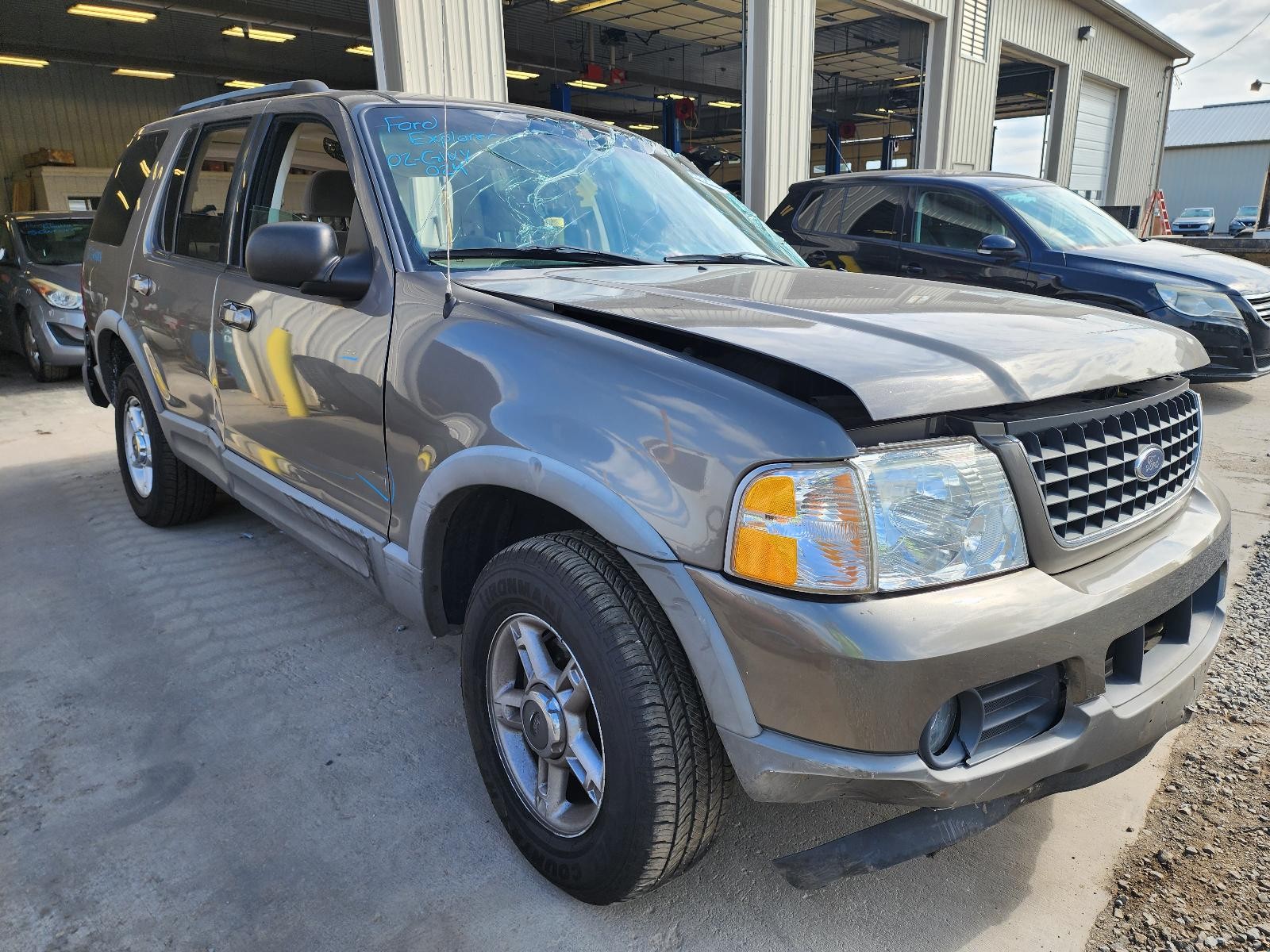 Used Engine Coolant Reservoir fits: 2002 Ford Explorer exc. Sport Trac Grade A