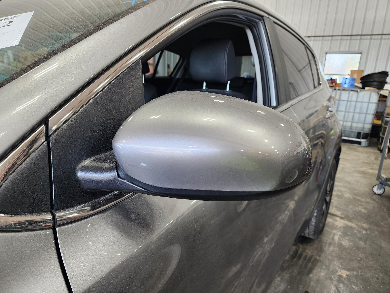 Used Left Door Mirror fits: 2020 Kia Sportage power w/o turn signal w/o heated L