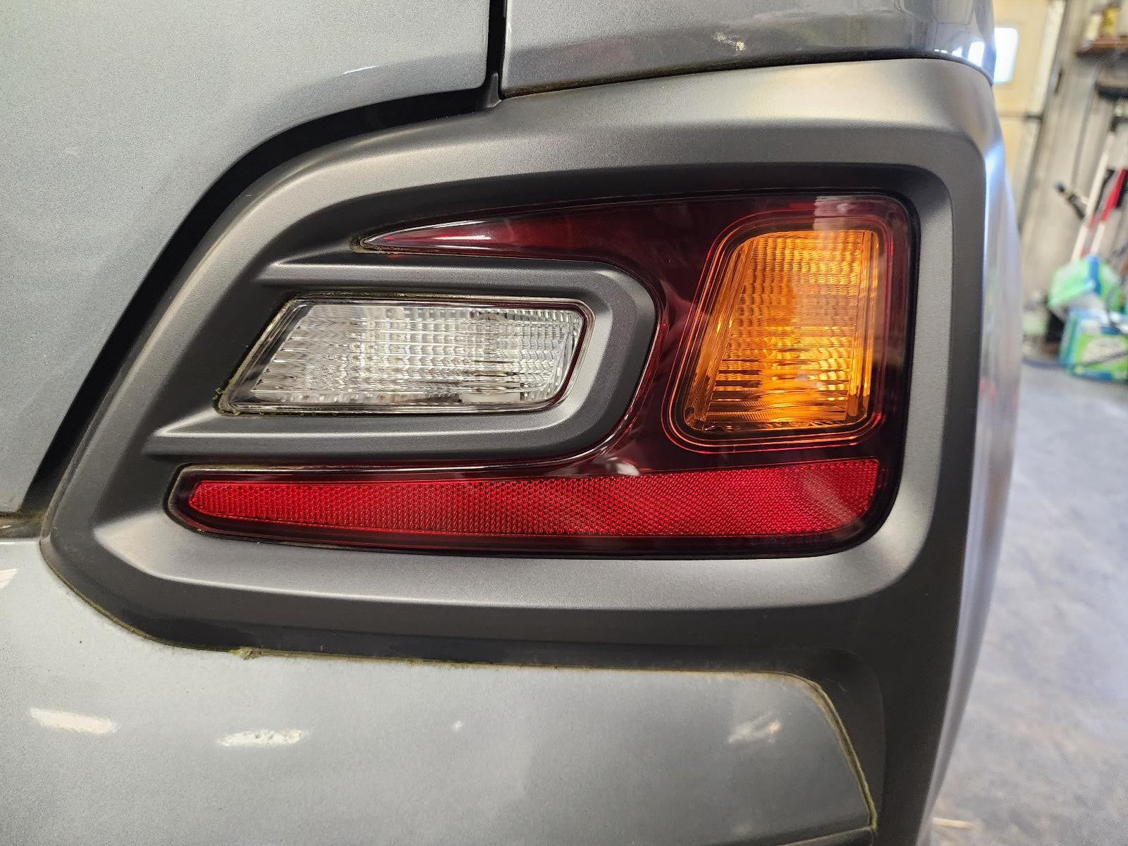 Used Right Tail Light Assembly fits: 2019 Hyundai Kona bumper mounted Right Grad