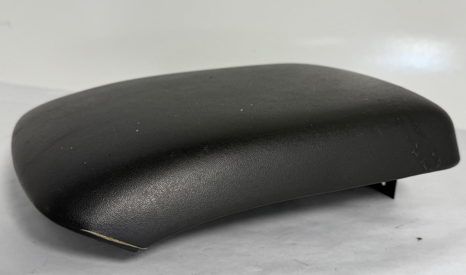 2006-2015 NISSAN FRONTIER CENTER CONSOLE DOOR LID ARM REST OEM *WORN*
