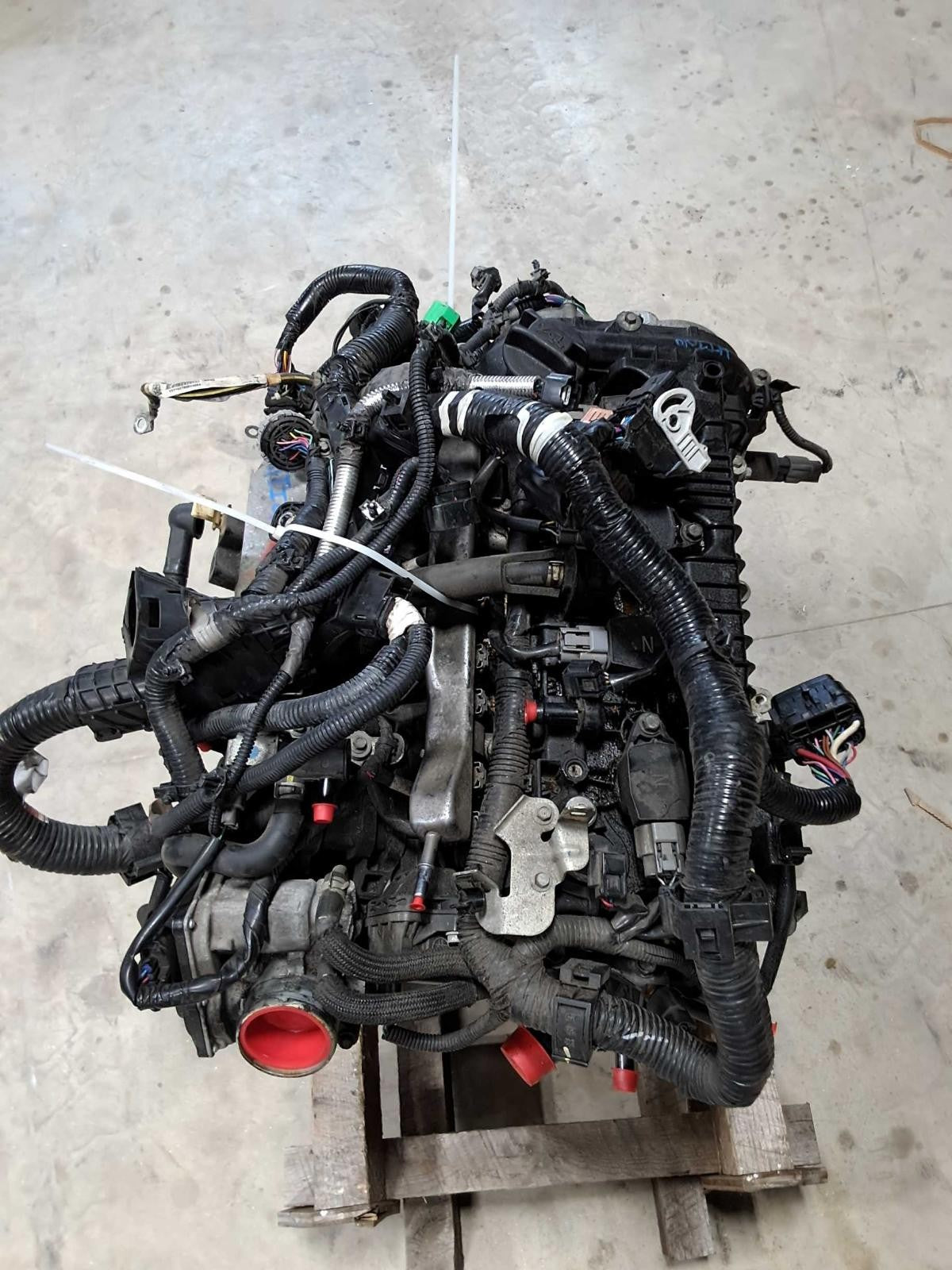 Used Engine Complete Assembly fits: 2021 Nissan Versa 1.6L VIN C 4th digit HR16D